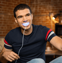 Load image into Gallery viewer, Insider Smiles x SNOW®️ SENSITIVE TEETH WHITENING AT-HOME SYSTEM [ALL-IN-ONE KIT] SPECIAL OFFER
